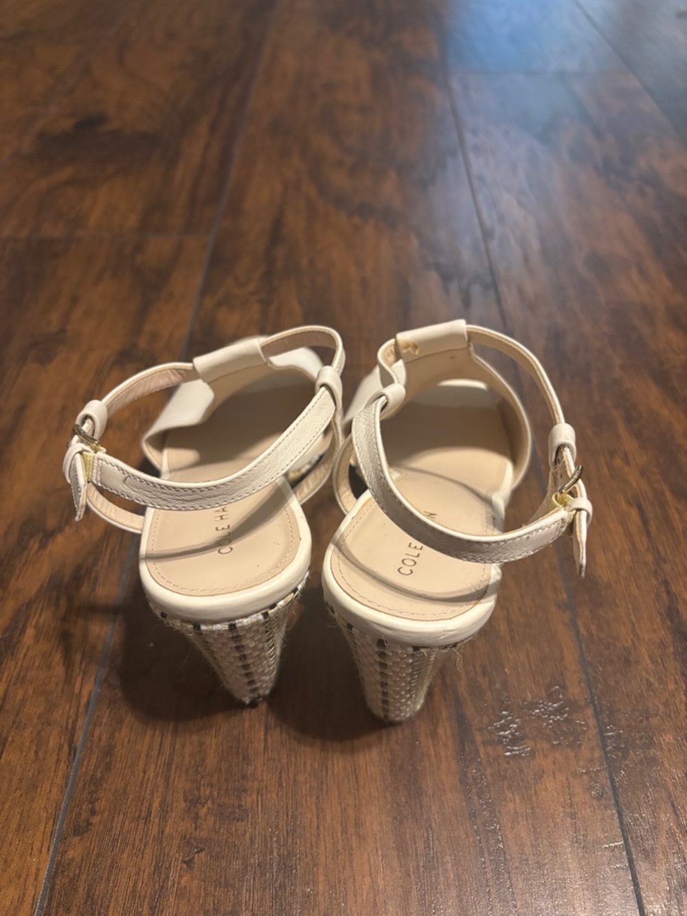 Women’s Cole Haan Light Cream Leather T-Strap Sandals Wedge Heel Size 7 - Picture 4 of 6